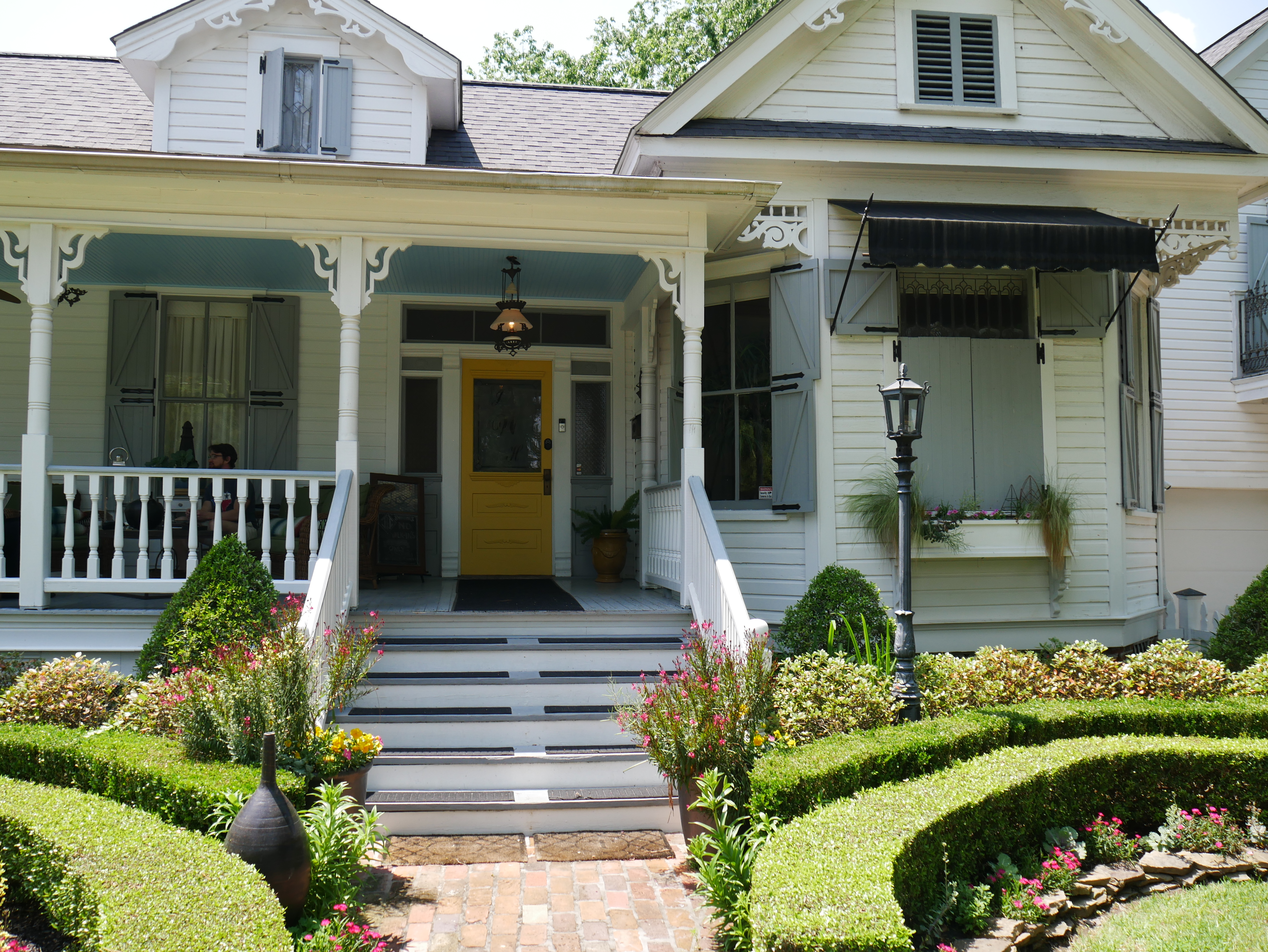 JT B&B Exterior Porch